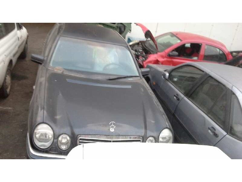 mercedes clase e (w210) berlina diesel del año 1998