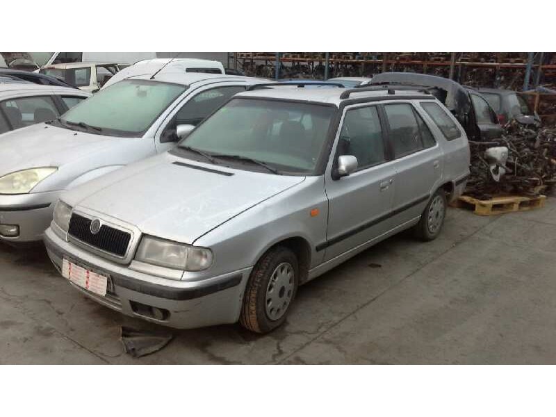 skoda felicia combi ( 795) del año 2000