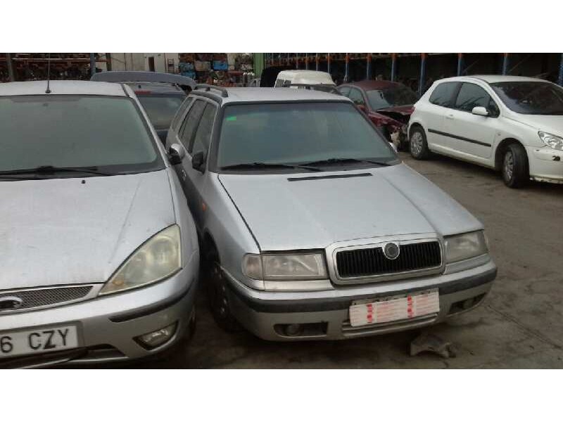 skoda felicia combi ( 795) del año 2000