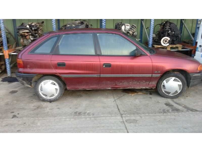 opel astra f berlina del año 1993