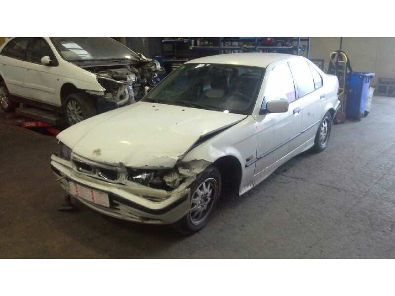 bmw serie 3 berlina (e36) del año 1995