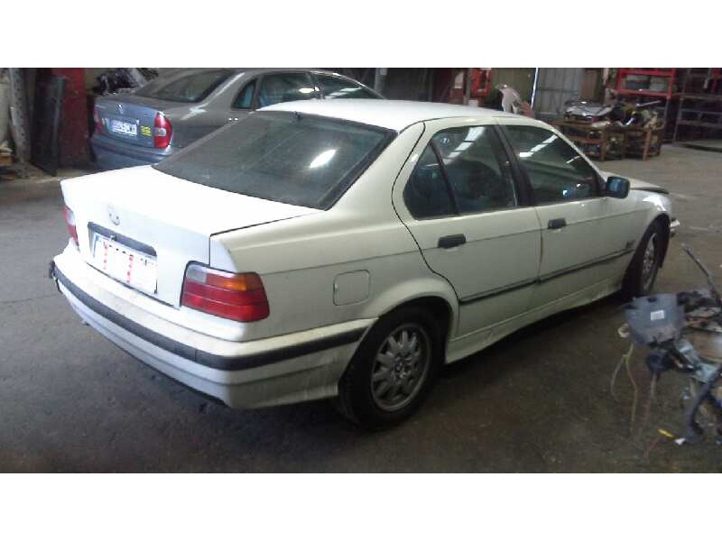 bmw serie 3 berlina (e36) del año 1995