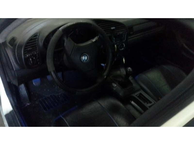 bmw serie 3 berlina (e36) del año 1995