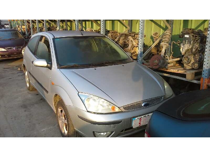 ford focus berlina (cak) del año 2004