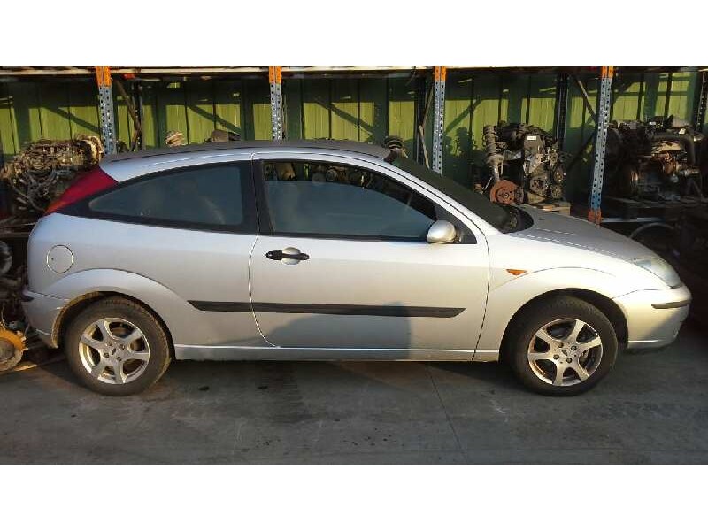 ford focus berlina (cak) del año 2004