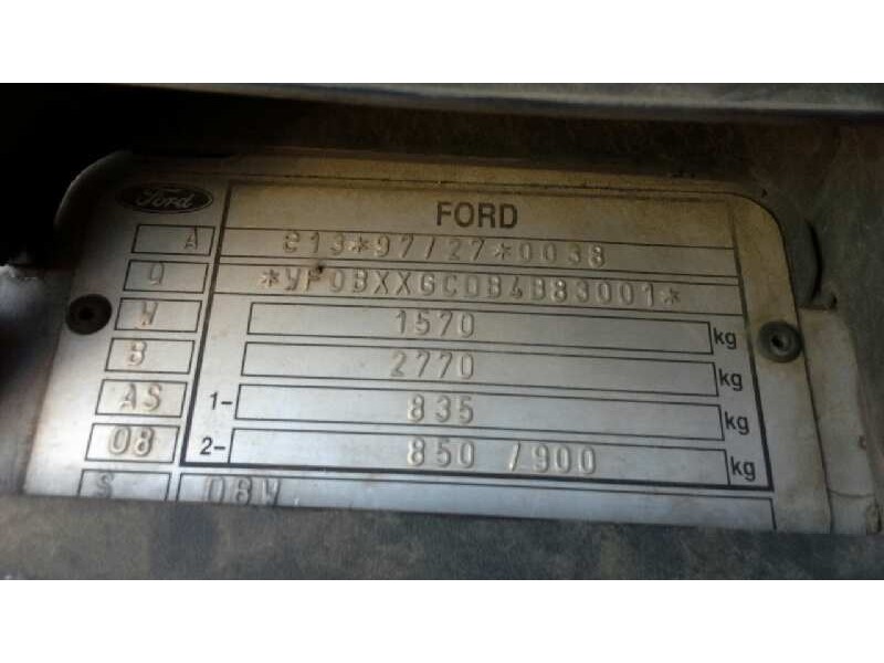 ford focus berlina (cak) del año 2004