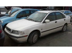 volvo s40 berlina del año 1999