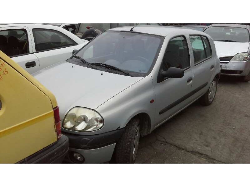 renault clio ii fase i (b/cbo) del año 2001