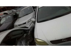 opel astra g berlina del año 2000 2