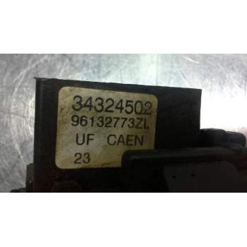 Recambio de mando limpia para citroën xantia break 1.9 turbodiesel referencia OEM IAM 96132773ZL 34324502 