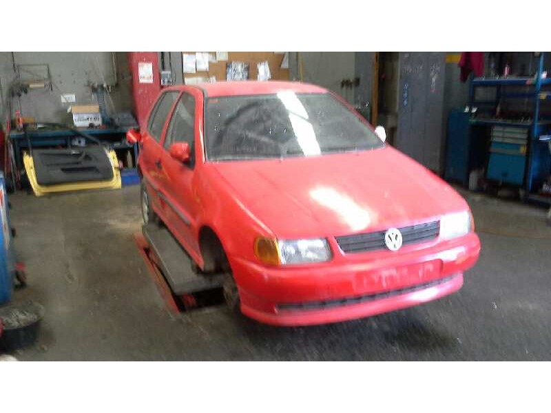 volkswagen polo berlina (6n1) del año 1997