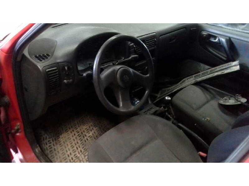 volkswagen polo berlina (6n1) del año 1997