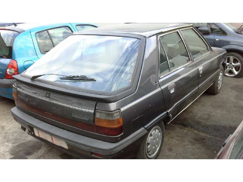 renault r-11 del año 1987