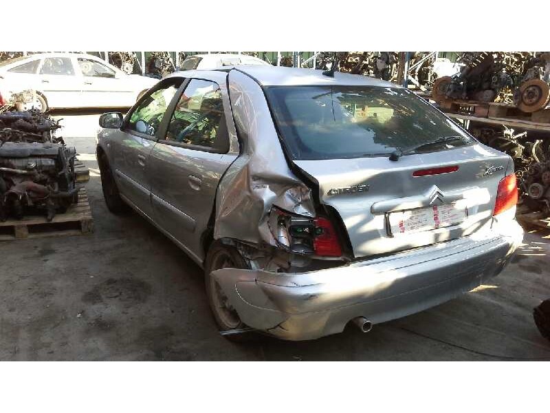 citroen xsara berlina del año 2001