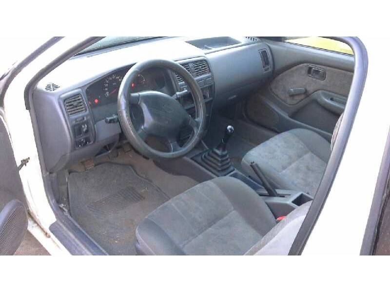 nissan almera (n15) del año 1998