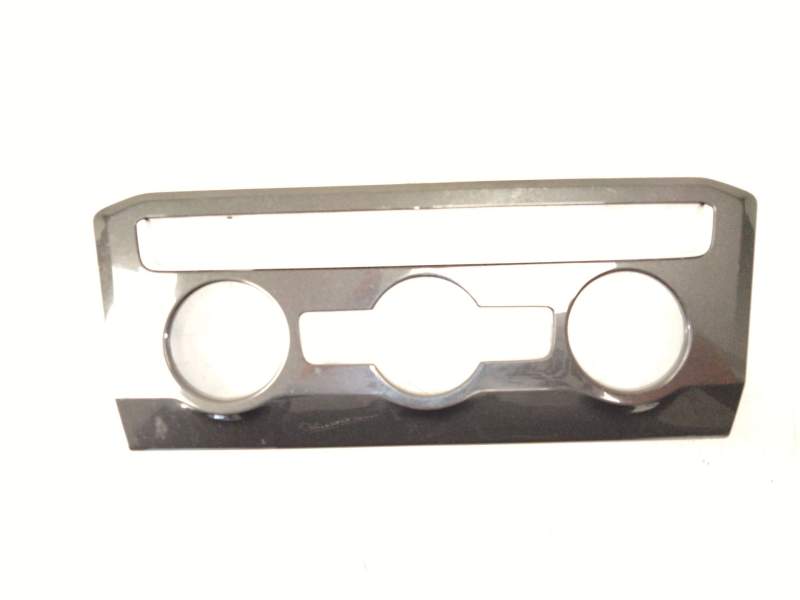 Recambio de moldura para volkswagen tiguan (5n_) 2.0 tdi 4motion referencia OEM IAM 5NB820073  