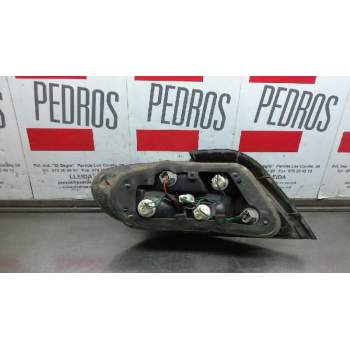 Recambio de piloto trasero derecho para hyundai lantra berlina (rd) 1.6 cat referencia OEM IAM R924021290  
