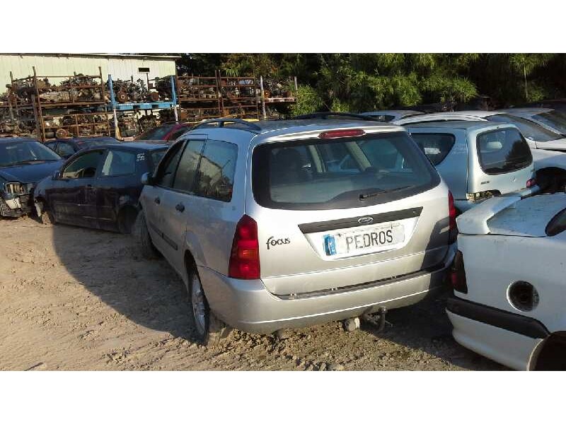 ford focus turnier (cak) del año 2001