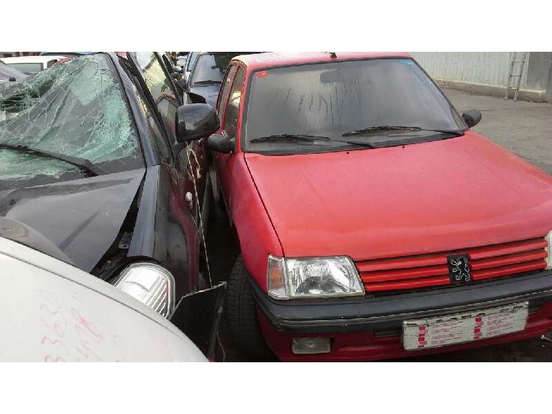 peugeot 205 berlina del año 1994