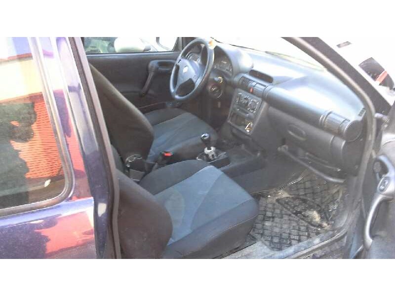 opel corsa b del año 1999