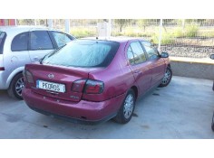 nissan primera berlina (p11) del año 2000