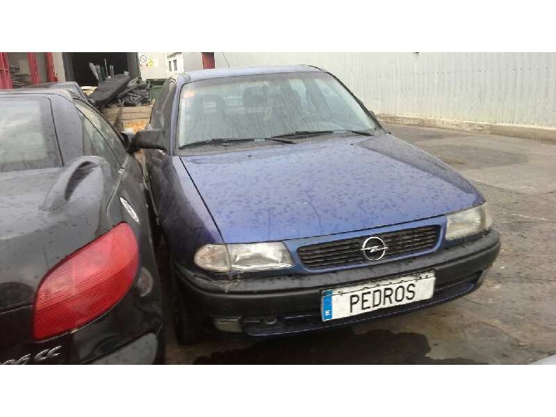 opel astra f berlina del año 1995