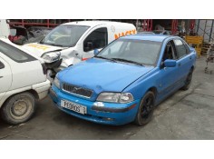 volvo s40 berlina del año 1999