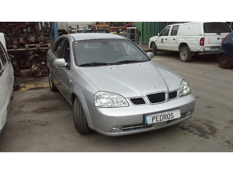 daewoo nubira berlina del año 2003