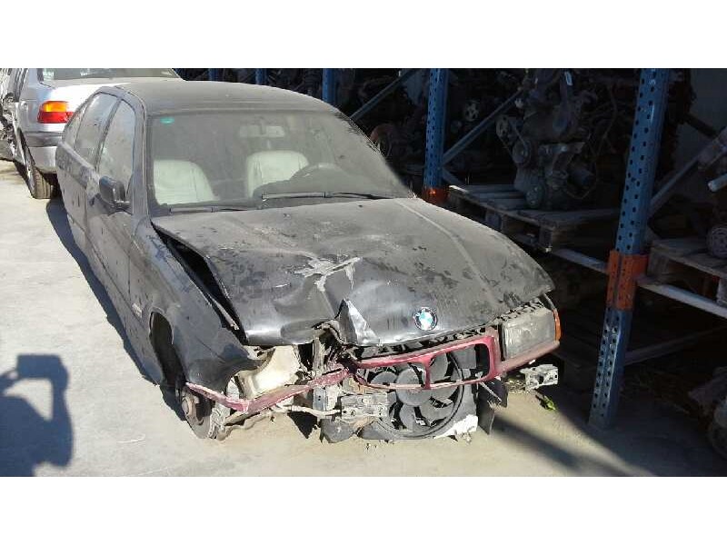 bmw serie 3 berlina (e36) del año 1994
