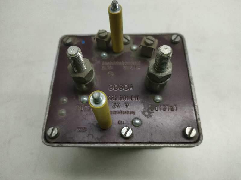 Recambio de interruptor bateria para barreiros 300 camion referencia OEM IAM 0333301010  