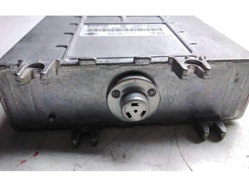 Recambio de centralita motor uce para nissan terrano/terrano.ii (r20) referencia OEM IAM 0281001550 237107F415 