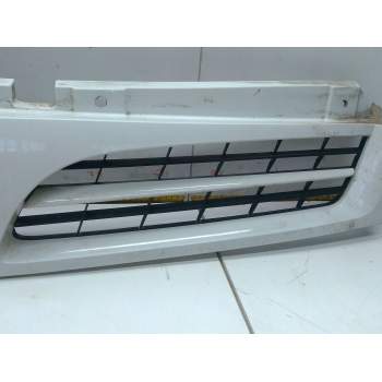 Recambio de rejilla delantera para nissan interstar furgoneta (x70) dci 100 referencia OEM IAM 8200233587  