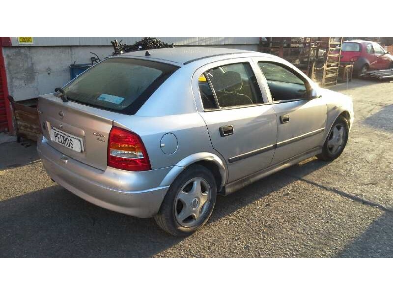 opel astra g berlina del año 1999