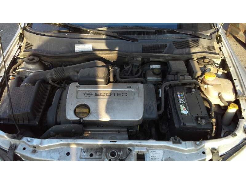 opel astra g berlina del año 1999