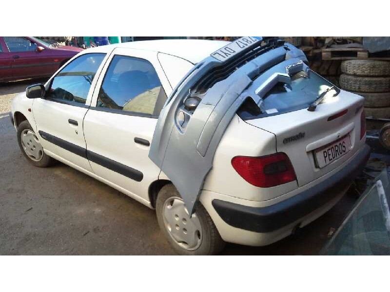citroen xsara berlina del año 1998