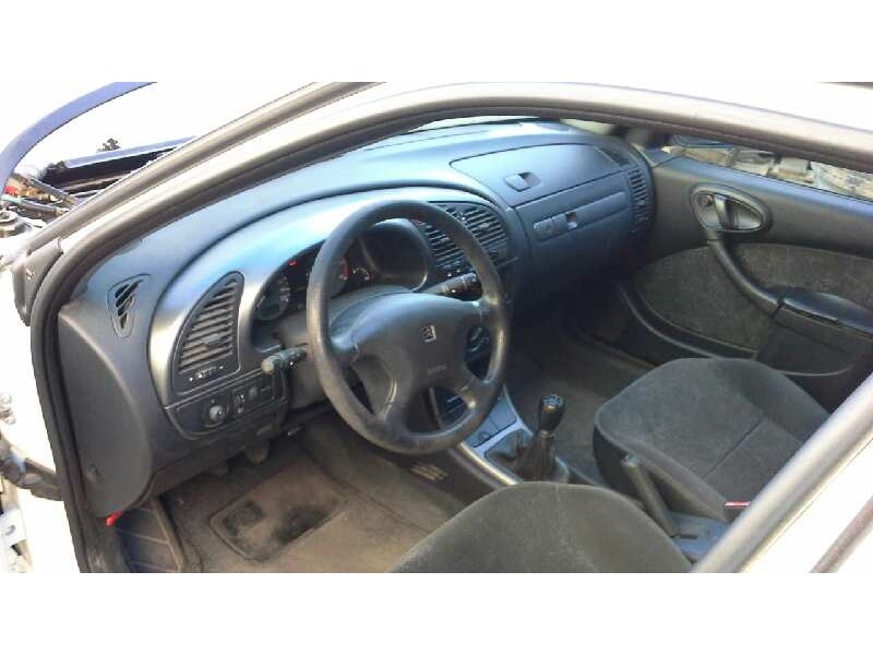 citroen xsara berlina del año 1998