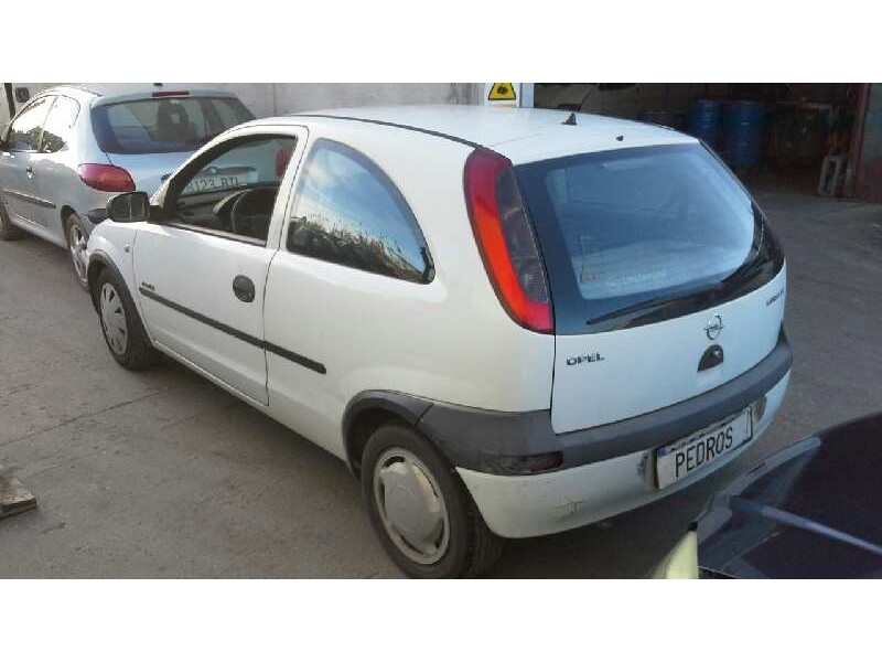 opel corsa c del año 2001