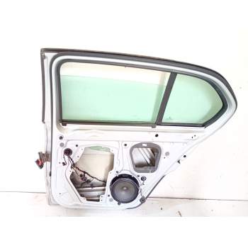Recambio de puerta trasera derecha para skoda superb ii (3t4) 1.8 tsi 4x4 referencia OEM IAM 3T5833056  
