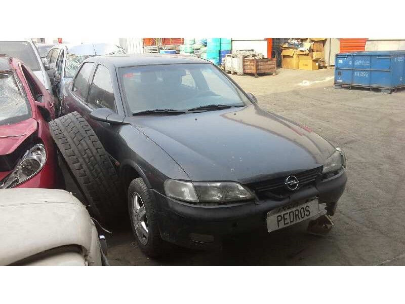opel vectra b berlina del año 1998