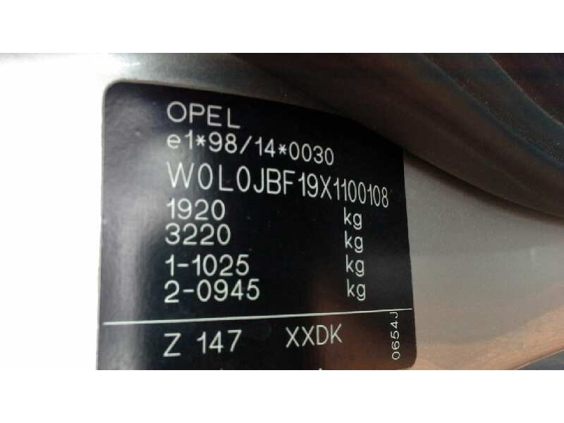 opel vectra b berlina del año 1999