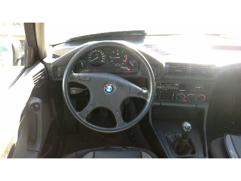 bmw serie 5 berlina (e34) del año 1993
