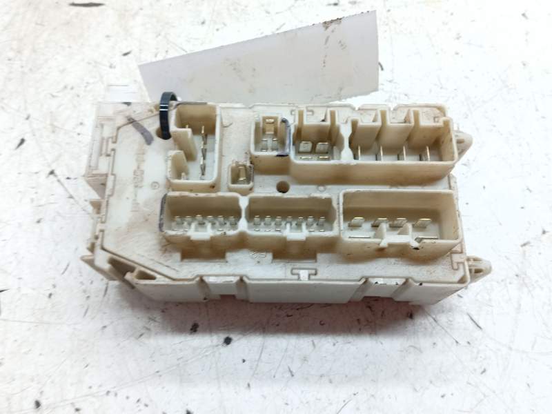 Recambio de caja fusibles para isuzu d-max i (tfr, tfs) 2.5 ditd 4x4 (tfs86_) referencia OEM IAM   