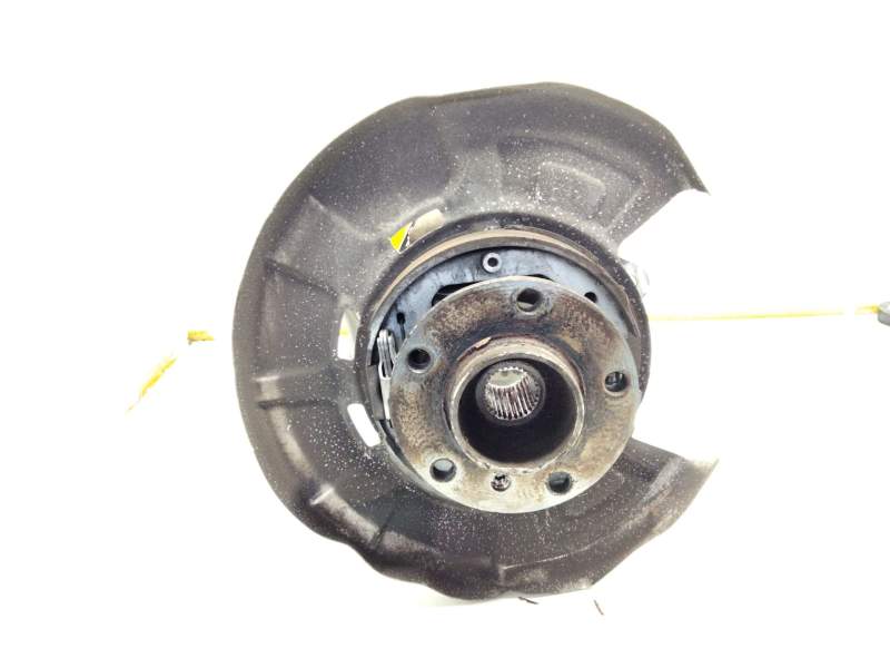 Recambio de mangueta trasera derecha para bmw x5 (e70) 3.0 d referencia OEM IAM 6770984  