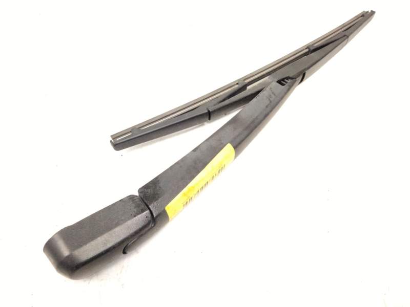 Recambio de brazo limpia trasero para hyundai tucson (tl, tle) 2.0 crdi referencia OEM IAM 988152J000  
