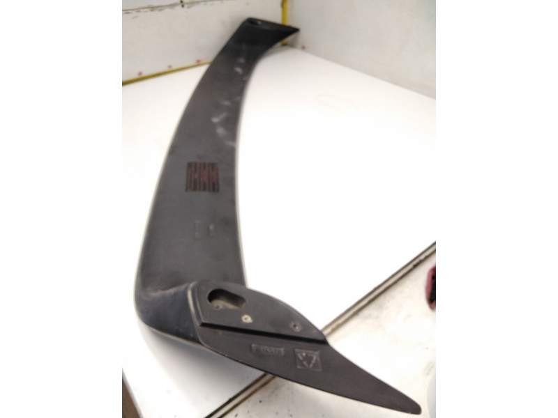 Recambio de aleron trasero para » otros... referencia OEM IAM AUTO-SPOILER 0-521 UNIVERSAL 131CM LARGO