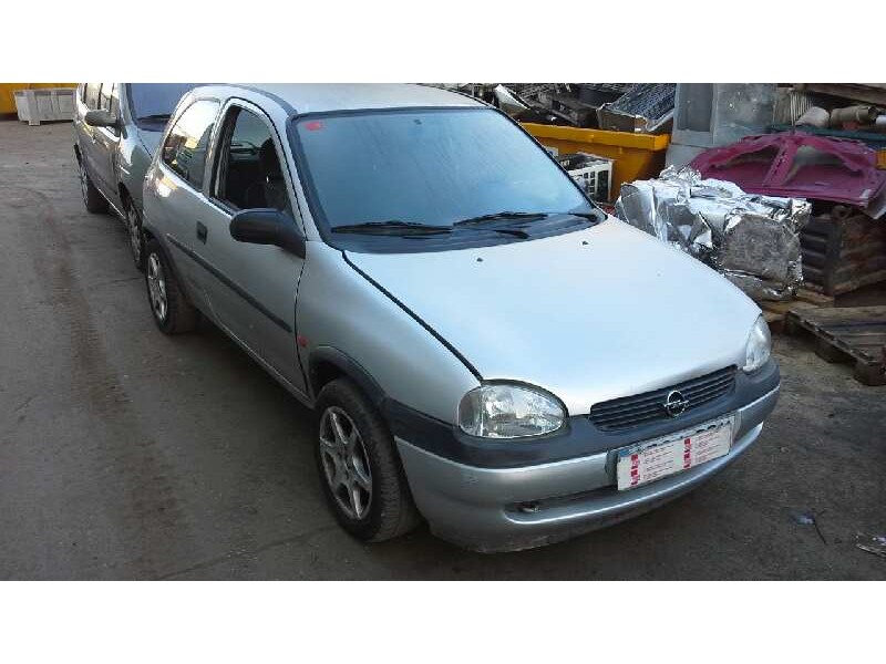 opel corsa b del año 2000