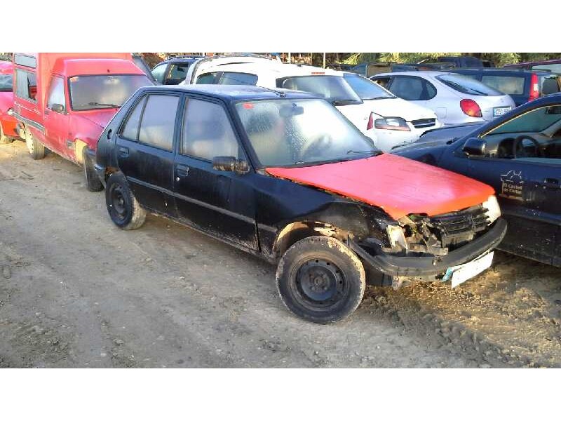 peugeot 205 berlina del año 1989