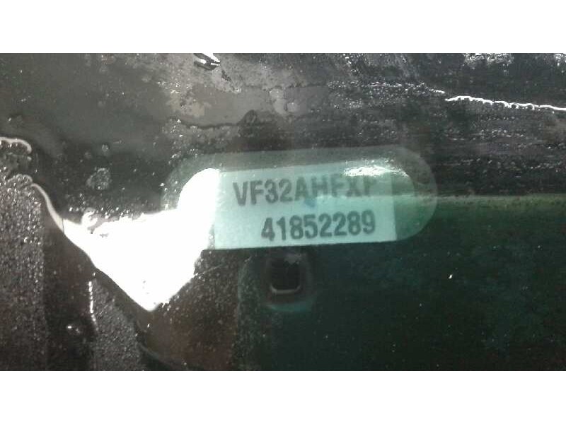 peugeot 206 berlina del año 2002