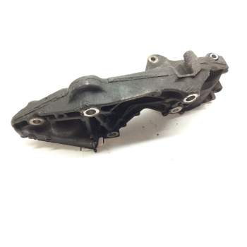 Recambio de soporte alternador para renault trafic caja cerrada dci cat referencia OEM IAM 8200881264  
