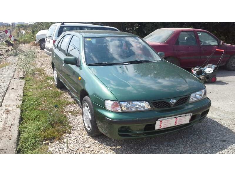 nissan almera (n15) del año 2000